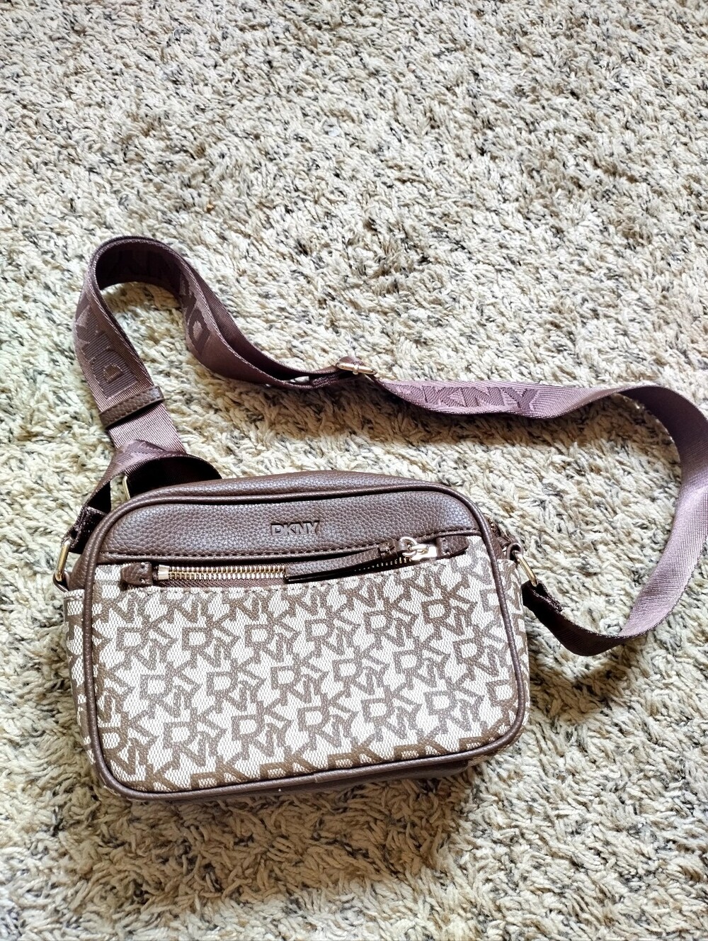DKNY Logo Crossbody Camera Bag Brown Monogram Adjustable Strap Designer Purs